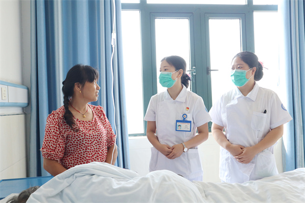 【医德医风】景德镇市第三人民医院消化内科护士长吴白慧:用心呵护病患  传递爱与信心