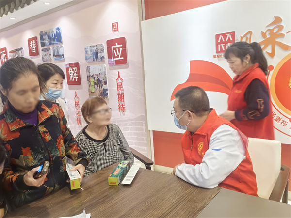 ůͽ Т׾жɽ̫԰ֵľٰ쾴